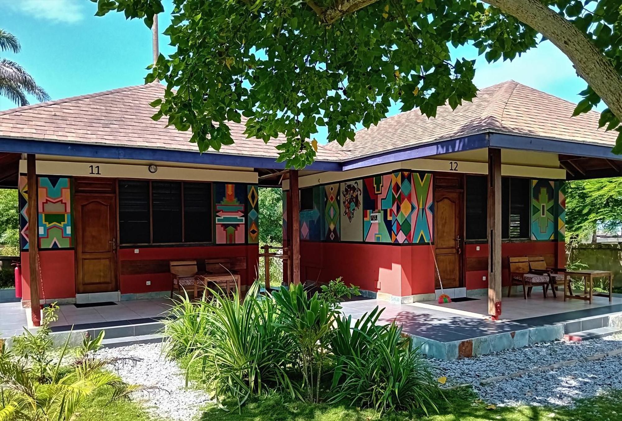 Ko-Sa Beach Resort Ltd Ampeni Dış mekan fotoğraf