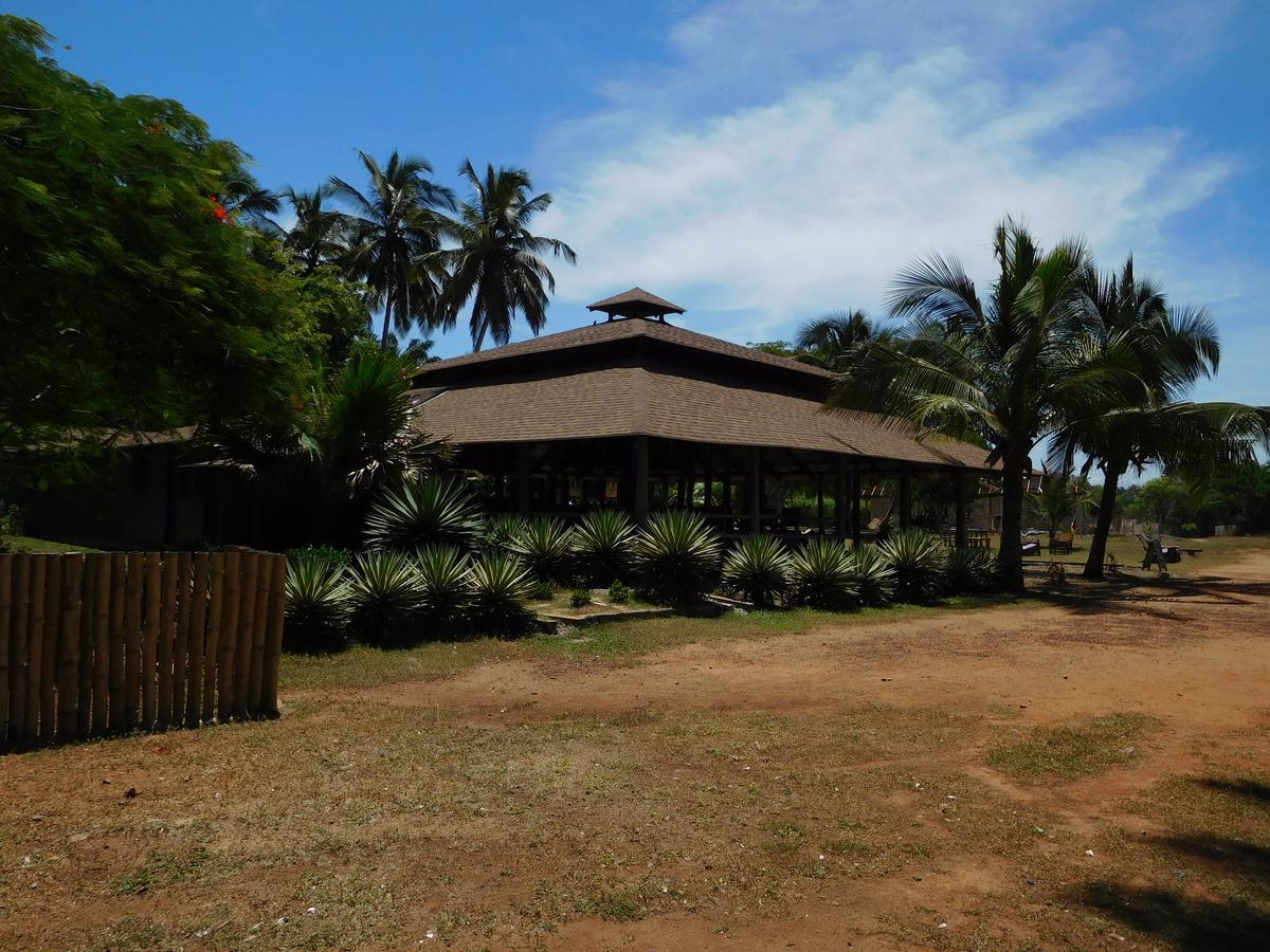 Ko-Sa Beach Resort Ltd Ampeni Dış mekan fotoğraf