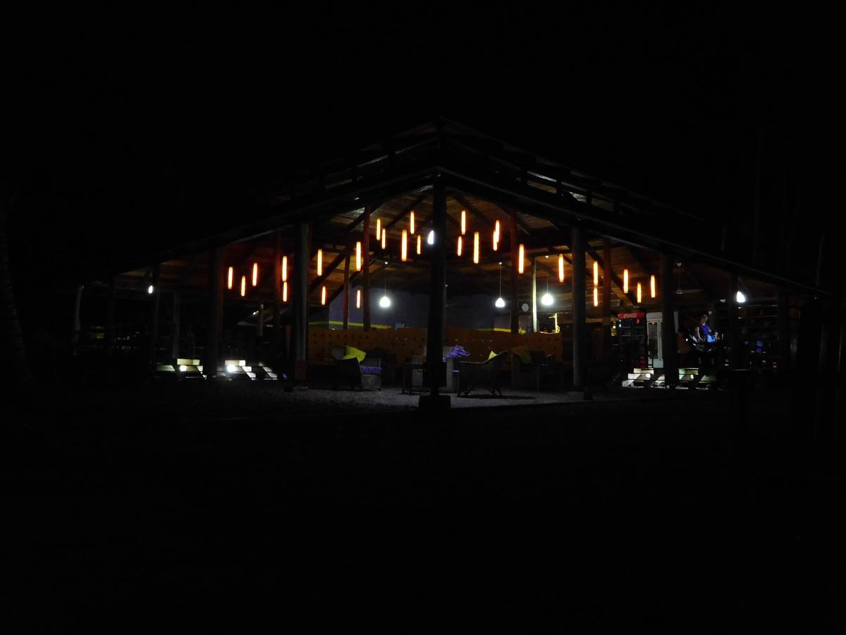Ko-Sa Beach Resort Ltd Ampeni Dış mekan fotoğraf